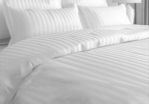 Hotel Bedding
